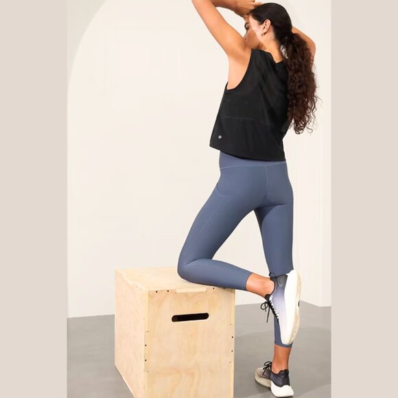 Athleta Ultimate Muscle Cropped Black Tank Size Small - Picture 2 of 5